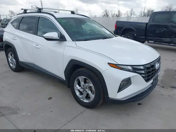 5NMJB3AE0NH131799 2022 HYUNDAI TUCSON - Image 1