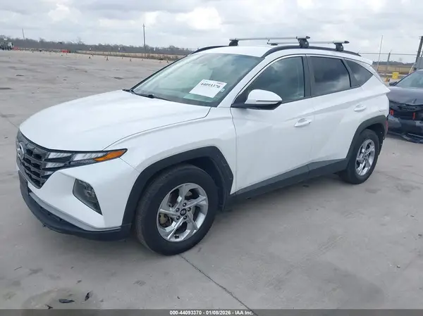 5NMJB3AE0NH131799 2022 HYUNDAI TUCSON - Image 2