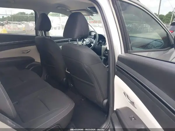5NMJB3AE0PH186093 2023 HYUNDAI TUCSON - Image 8
