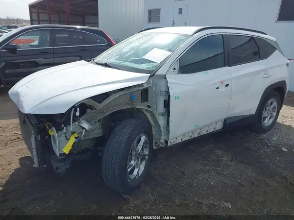 5NMJB3AE0PH228911 2023 HYUNDAI TUCSON - Image 2