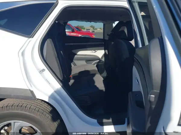 5NMJB3AE1NH013115 2022 HYUNDAI TUCSON - Image 8
