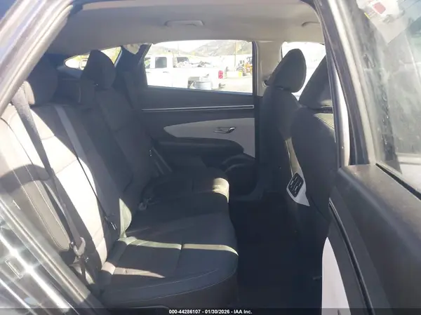 5NMJB3AE1NH013504 2022 HYUNDAI TUCSON - Image 8