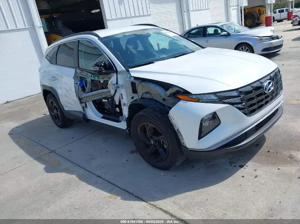 5NMJB3AE1NH027676 2022 HYUNDAI TUCSON - Image 1