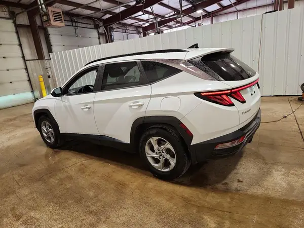 5NMJB3AE1NH029251 2022 HYUNDAI TUCSON - Image 2