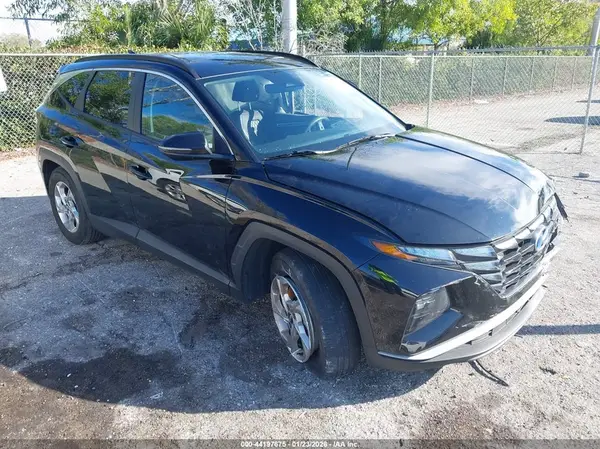 5NMJB3AE1NH158235 2022 HYUNDAI TUCSON - Image 1