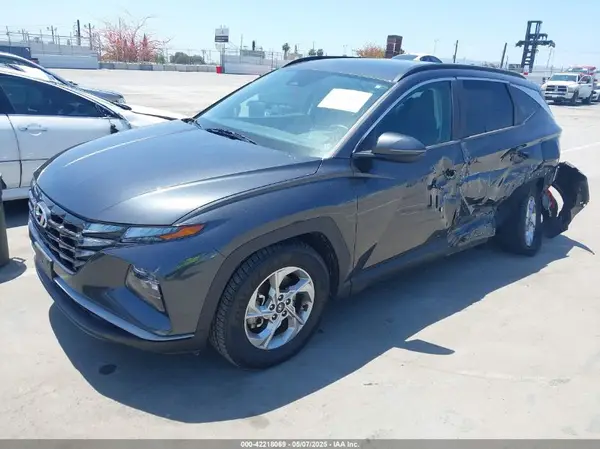 5NMJB3AE2NH003015 2022 HYUNDAI TUCSON - Image 2
