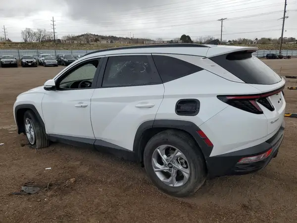 5NMJB3AE2NH123154 2022 HYUNDAI TUCSON - Image 2