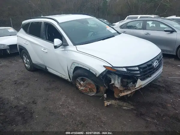 5NMJB3AE2NH141296 2022 HYUNDAI TUCSON - Image 1
