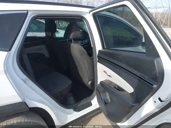 5NMJB3AE3NH014184 2022 HYUNDAI TUCSON - Image 8