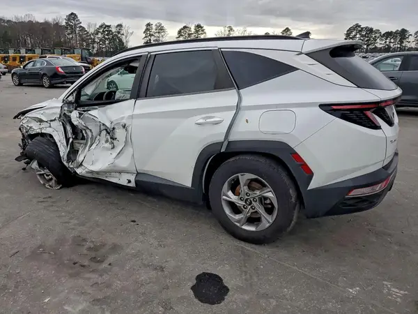 5NMJB3AE3NH057505 2022 HYUNDAI TUCSON - Image 2
