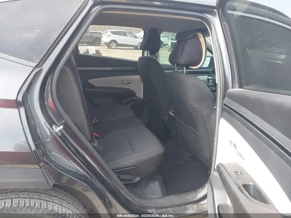 5NMJB3AE3NH060260 2022 HYUNDAI TUCSON - Image 8