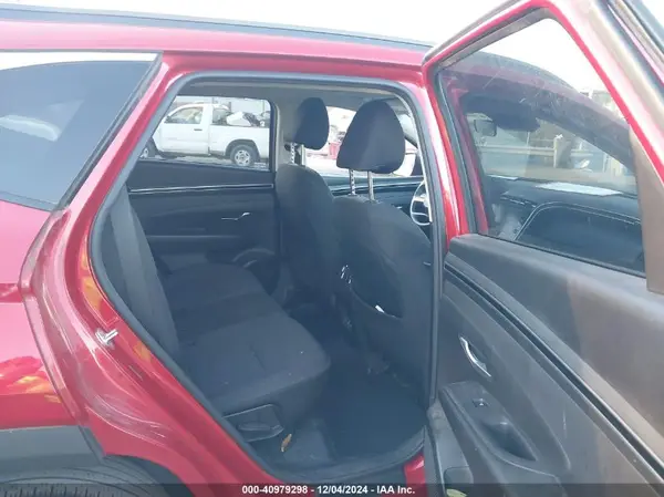 5NMJB3AE3NH069413 2022 HYUNDAI TUCSON - Image 8