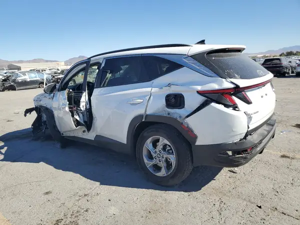 5NMJB3AE3NH145678 2022 HYUNDAI TUCSON - Image 2