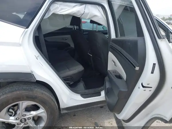 5NMJB3AE3NH161198 2022 HYUNDAI TUCSON - Image 8