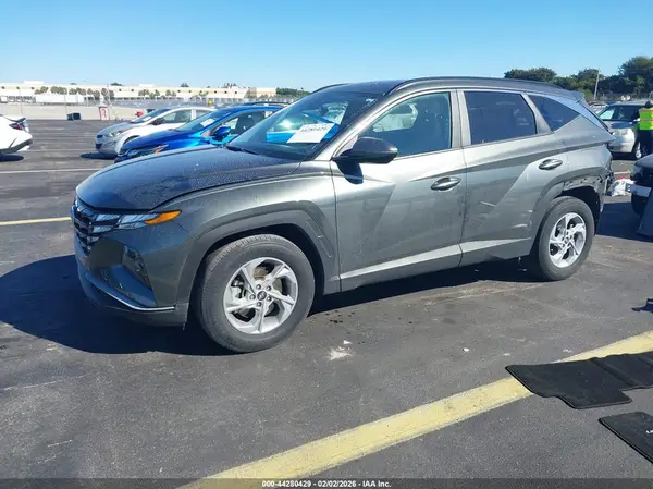 5NMJB3AE3PH242799 2023 HYUNDAI TUCSON - Image 2