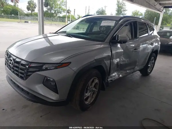 5NMJB3AE3PH267976 2023 HYUNDAI TUCSON - Image 2
