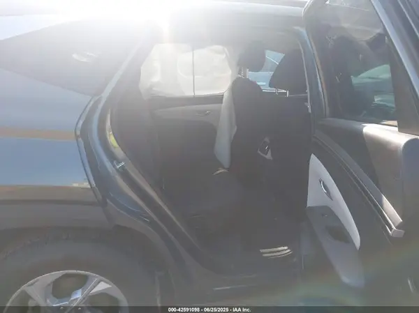 5NMJB3AE4NH035951 2022 HYUNDAI TUCSON - Image 8