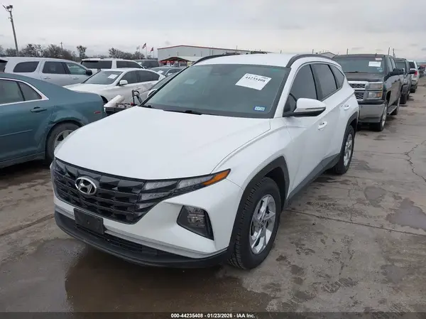 5NMJB3AE4NH084048 2022 HYUNDAI TUCSON - Image 2