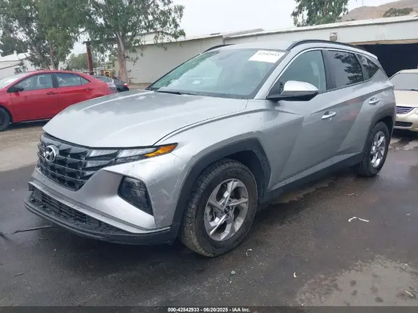 5NMJB3AE4PH200285 2023 HYUNDAI TUCSON - Image 2
