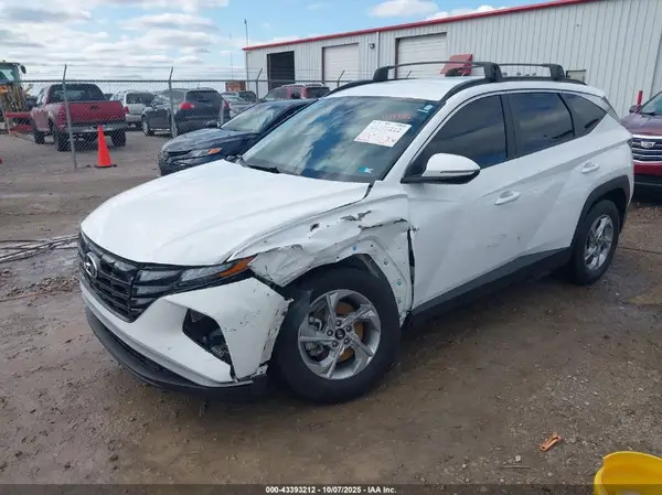 5NMJB3AE4PH226272 2023 HYUNDAI TUCSON - Image 2