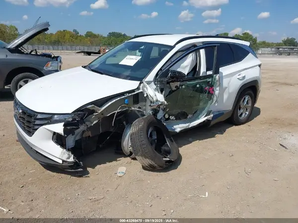5NMJB3AE4PH235148 2023 HYUNDAI TUCSON - Image 2