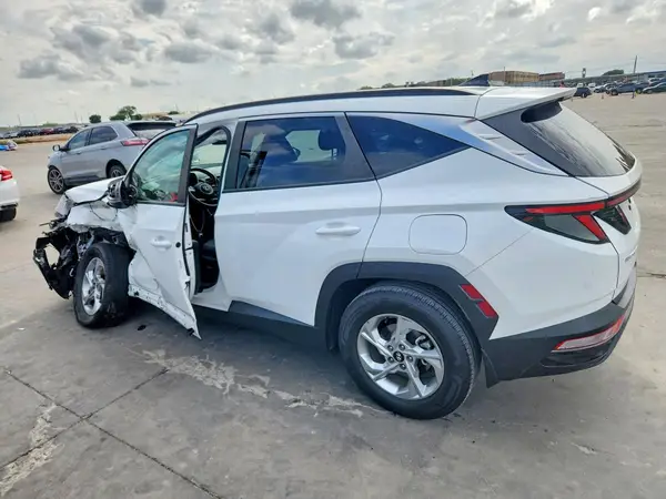 5NMJB3AE4PH271521 2023 HYUNDAI TUCSON - Image 2
