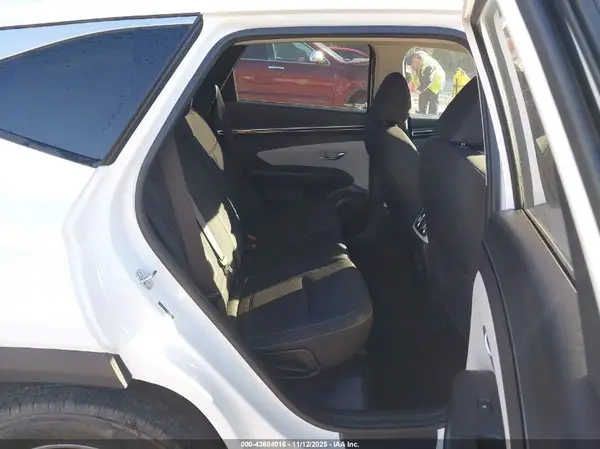 5NMJB3AE4PH284446 2023 HYUNDAI TUCSON - Image 8