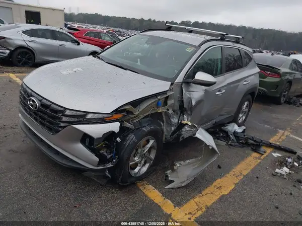 5NMJB3AE5NH035425 2022 HYUNDAI TUCSON - Image 2