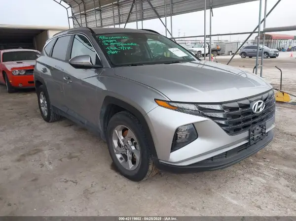 5NMJB3AE5NH067632 2022 HYUNDAI TUCSON - Image 1