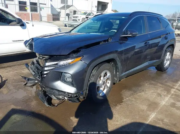 5NMJB3AE5NH080025 2022 HYUNDAI TUCSON - Image 2