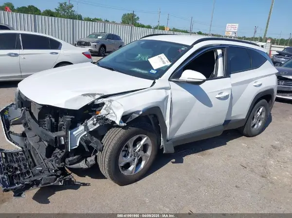 5NMJB3AE5NH161137 2022 HYUNDAI TUCSON - Image 2