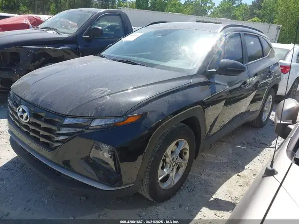 5NMJB3AE5PH194402 2023 HYUNDAI TUCSON - Image 2