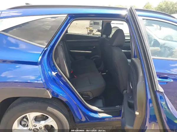 5NMJB3AE5PH196506 2023 HYUNDAI TUCSON - Image 8