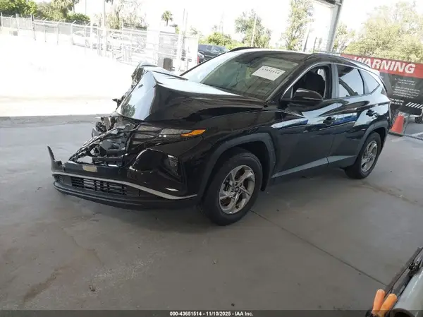 5NMJB3AE5PH197154 2023 HYUNDAI TUCSON - Image 2