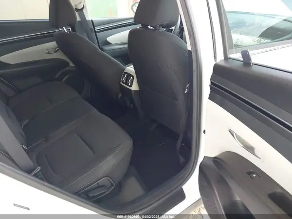 5NMJB3AE6NH027205 2022 HYUNDAI TUCSON - Image 8