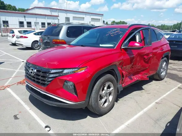 5NMJB3AE6NH070085 2022 HYUNDAI TUCSON - Image 2