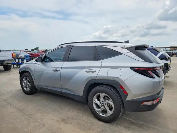 5NMJB3AE6NH130544 2022 HYUNDAI TUCSON - Image 2