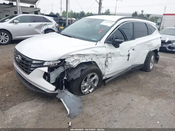 5NMJB3AE6PH198295 2023 HYUNDAI TUCSON - Image 2