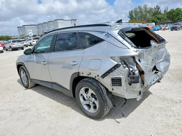 5NMJB3AE7NH059094 2022 HYUNDAI TUCSON - Image 2