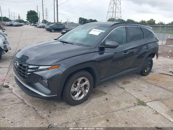 5NMJB3AE7NH127006 2022 HYUNDAI TUCSON - Image 2