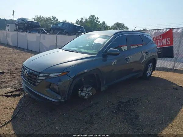 5NMJB3AE7NH133081 2022 HYUNDAI TUCSON - Image 2