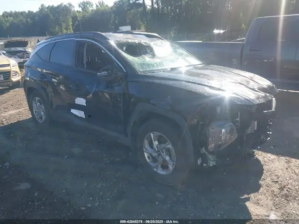 5NMJB3AE7NH137096 2022 HYUNDAI TUCSON - Image 1