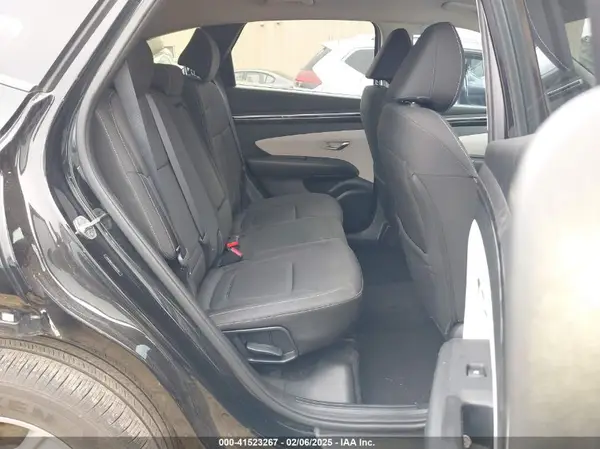 5NMJB3AE8NH003990 2022 HYUNDAI TUCSON - Image 8