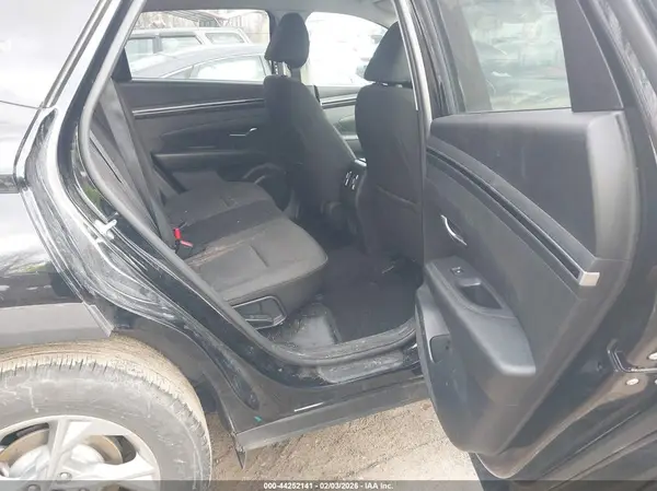 5NMJB3AE8NH005755 2022 HYUNDAI TUCSON - Image 8