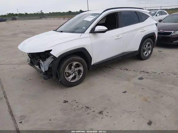 5NMJB3AE8NH014049 2022 HYUNDAI TUCSON - Image 2