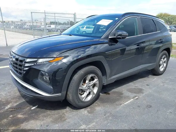 5NMJB3AE8NH028517 2022 HYUNDAI TUCSON - Image 2