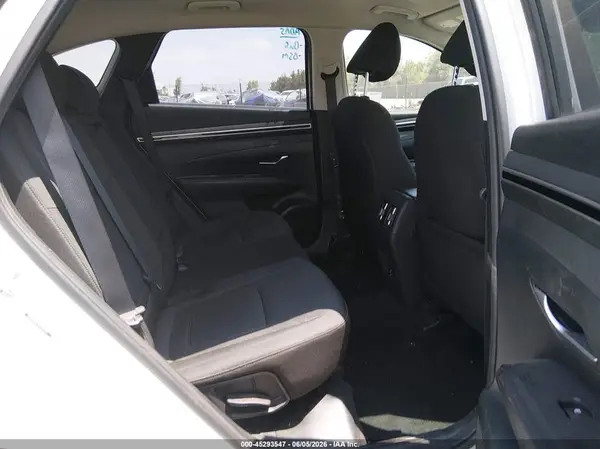5NMJB3AE8NH071674 2022 HYUNDAI TUCSON - Image 8