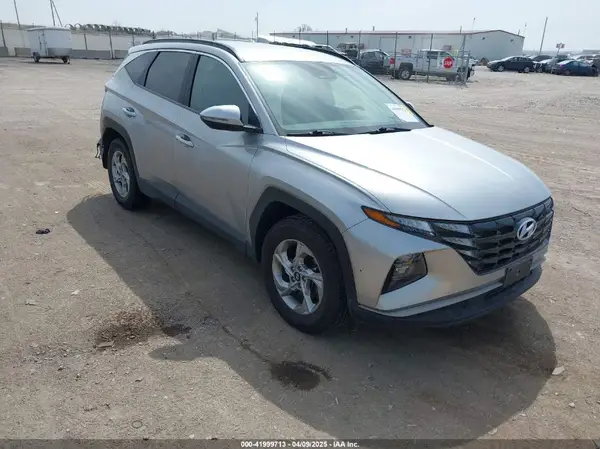 5NMJB3AE8NH082500 2022 HYUNDAI TUCSON - Image 1