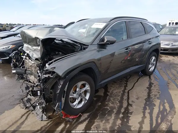 5NMJB3AE8NH084487 2022 HYUNDAI TUCSON - Image 2