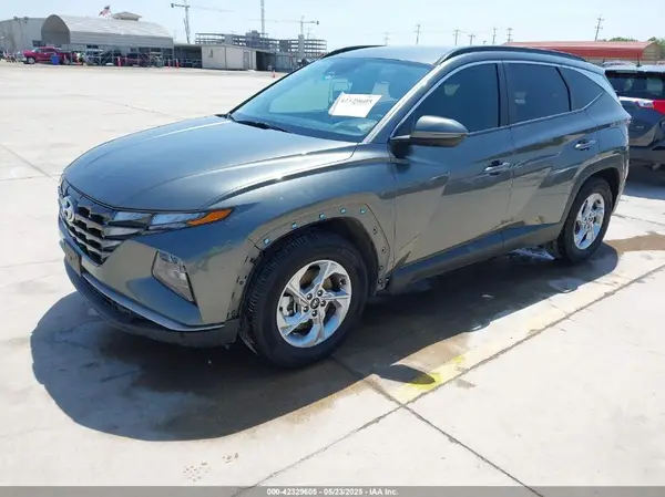 5NMJB3AE8NH122686 2022 HYUNDAI TUCSON - Image 2
